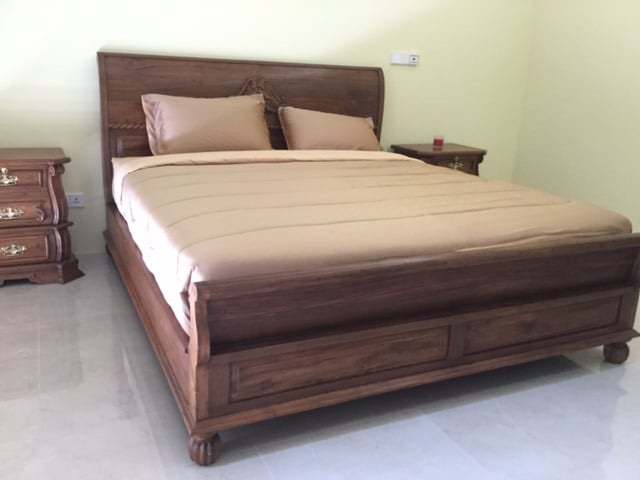 Made to Order Bedroom Furniture. - Beds 008-01