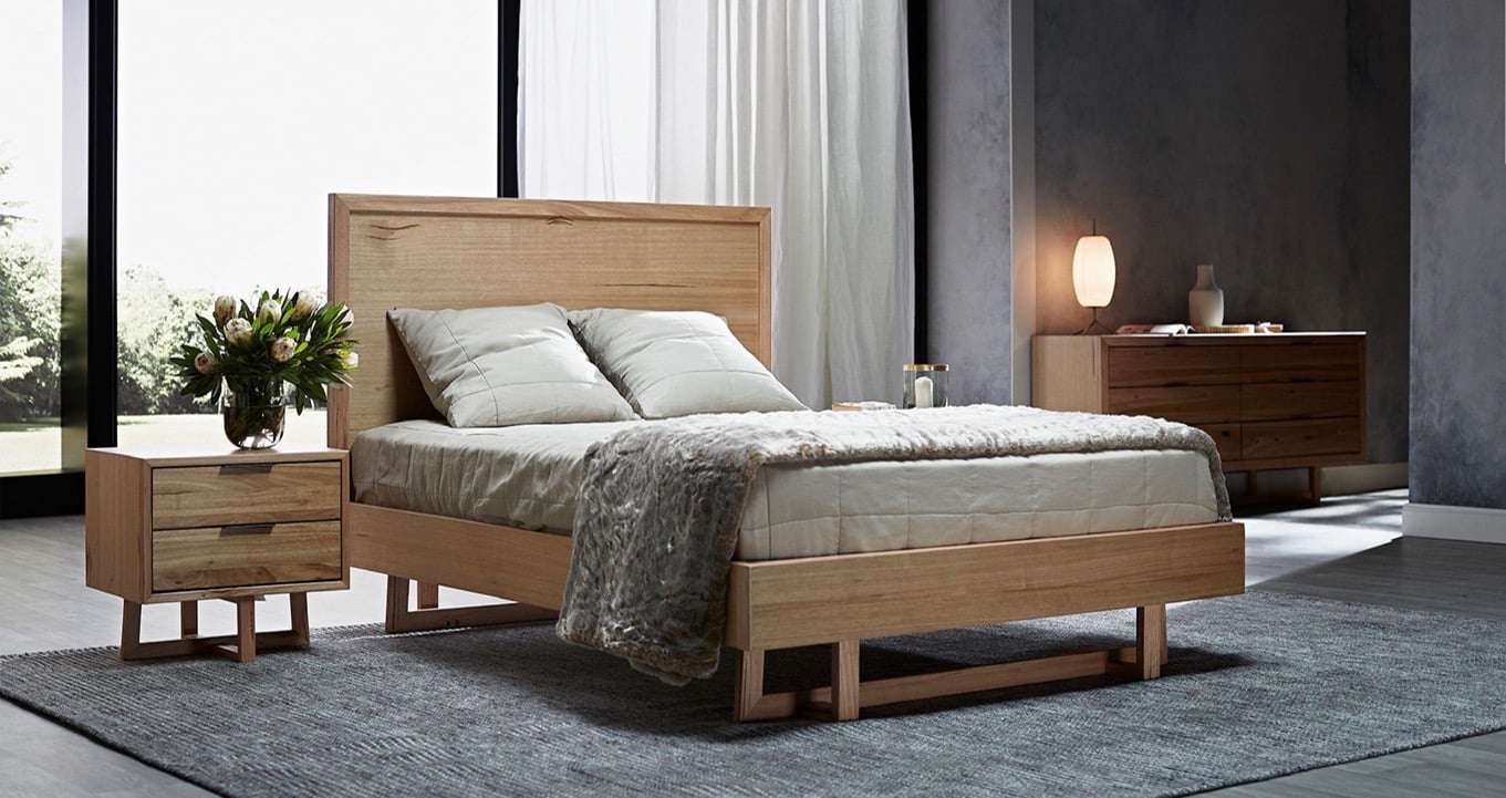 Made to Order Bedroom Furniture. - Beds 081-01