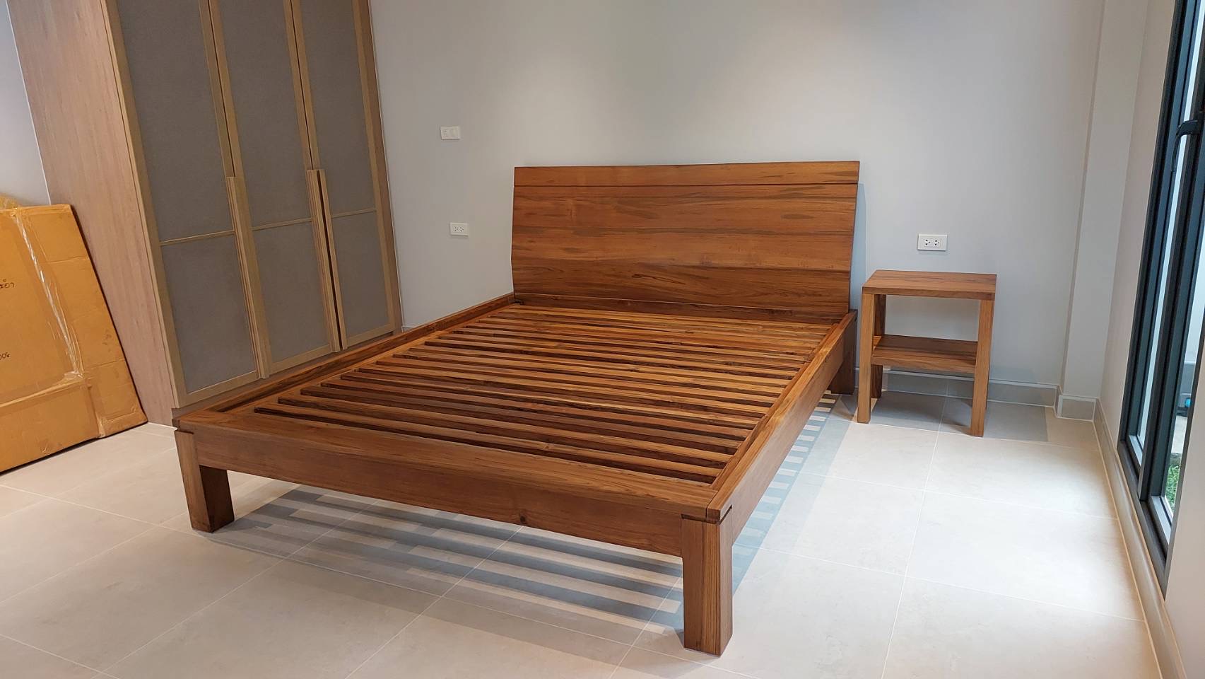 Made to Order Bedroom Furniture. - Beds 125