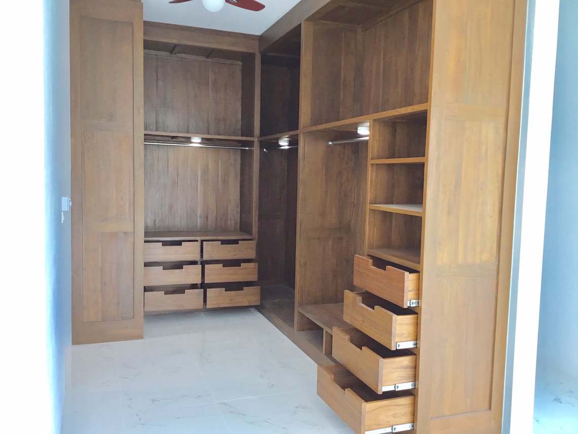 Made to Order Furniture. - Wardrobes 032-01